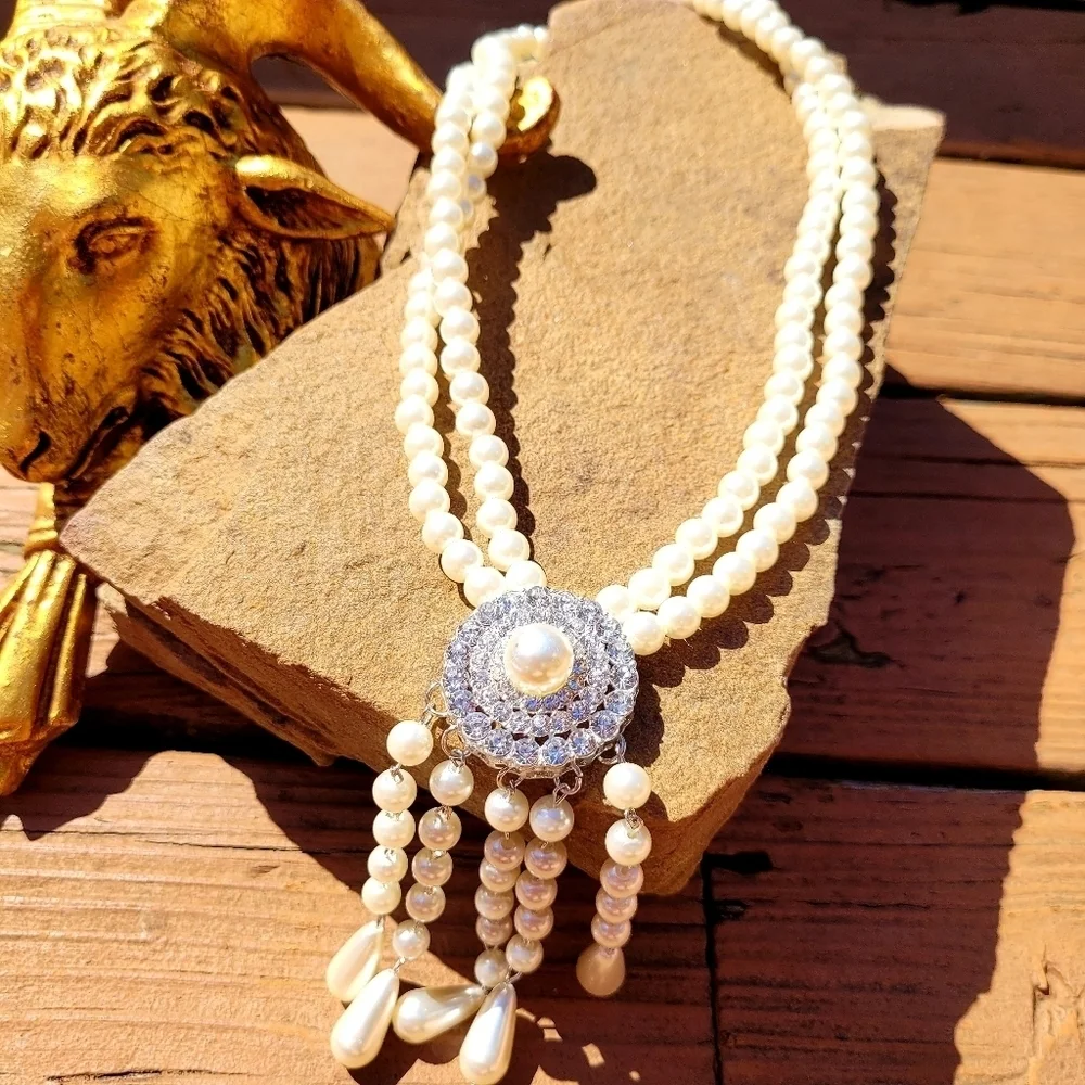 NWT Pearl Crystal Tassel Art Deco Silver Necklace & Earrings Set